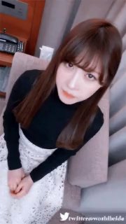 宾馆幽会骚气网友 干完一炮休息一会继续干 感觉真爽